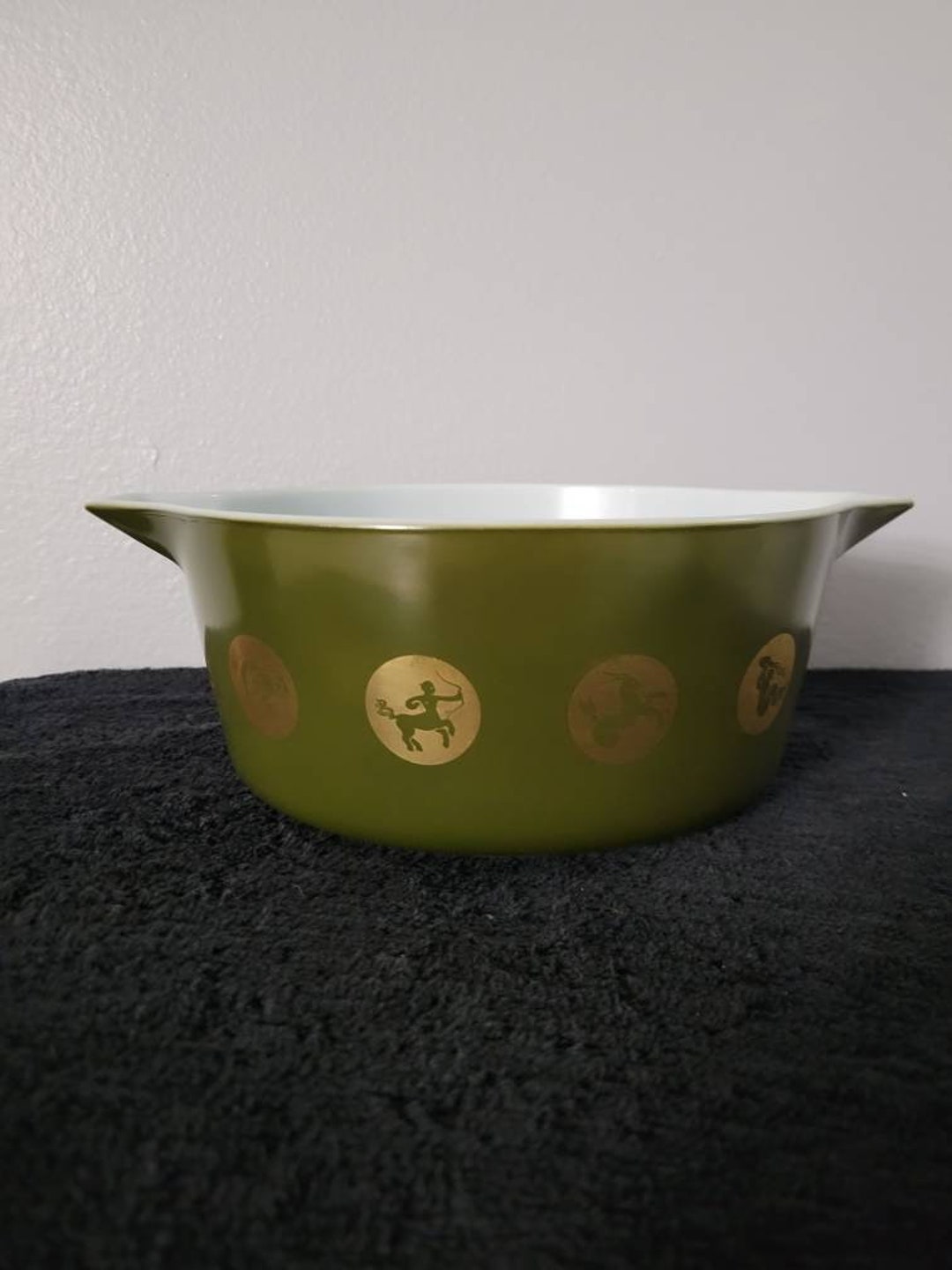 Pyrex Promo Zodiac 475 Round Casserole Dish Etsy