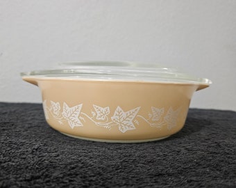 Pyrex Sandalwood 471 Round Casserole Dish