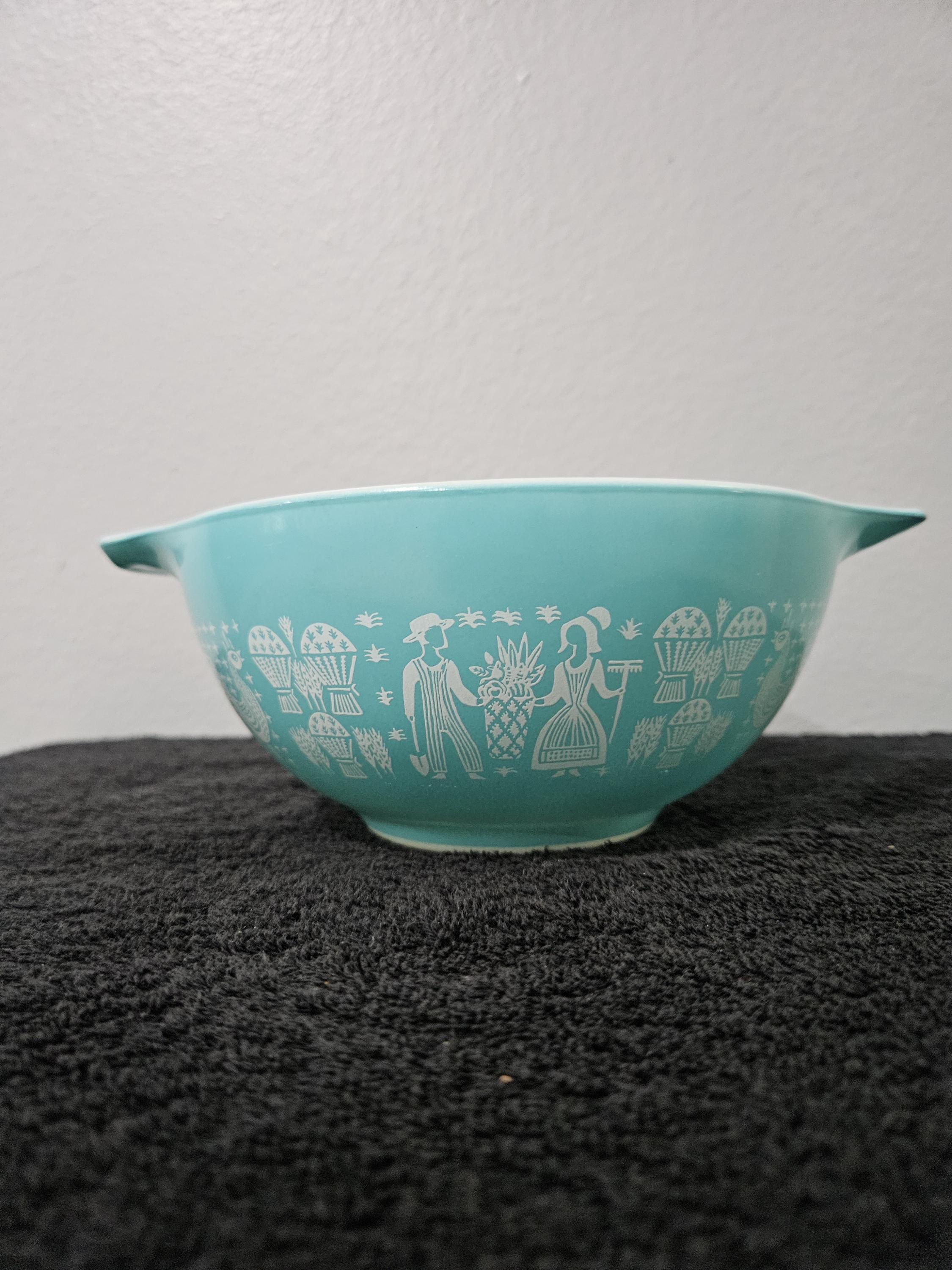 Pyrex Butterprint 442 Cinderella Mixing Bowl