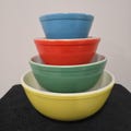 Pyrex Early Primary Mixing Bowl Set