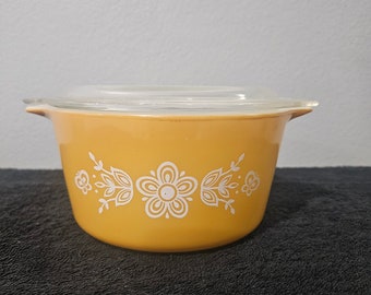 Pyrex Butterfly Gold 473 Round Casserole Dish