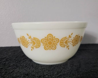 Pyrex Butterfly Gold 402 Mixing Bowl