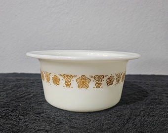 Pyrex Butterfly Gold 75 Round Margarine Dish