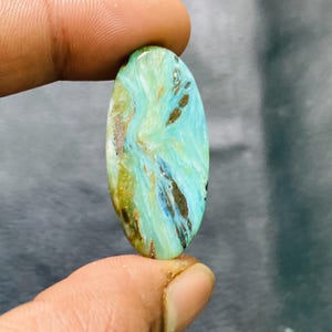 Cabochão de Opala Peruana Natural: Pedra Preciosa Andina para Fabricação de Joias