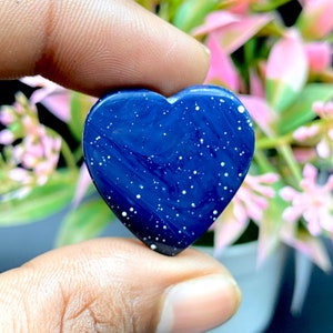 Heart Leland Blue Gemstone Cabochon: 29.30 Carat, 28X27X5 MM
