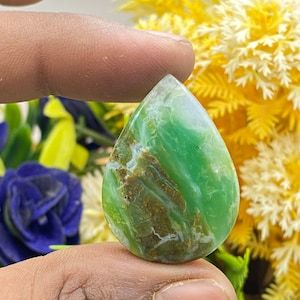 Pear Peru Opal Cabochon: Edelstein AAA+, 32x20x5 mm