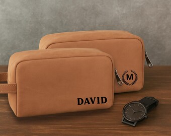 Personalized Leather Dopp Kit, Toiletry Bag for Men, Groomsmen Gift, Anniversary Gift for Him, Travel Bag, Christmas Gift for Husband