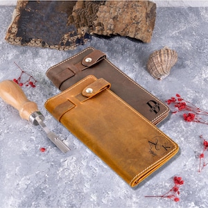 Personalized Leather Wallet Women: RFID Blocking, Zipped Coin Pouch