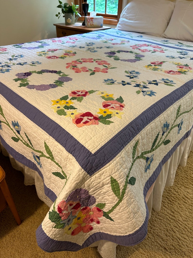 Appliquéd Floral Queen Quilt Etsy