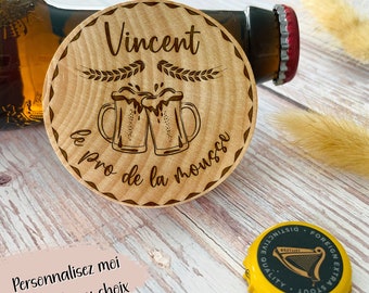 Round magnetic wooden bottle opener - personalized magnet - Valentine's Day gift idea, Father's Day, Mother's Day, birthday, godfather, retirement.