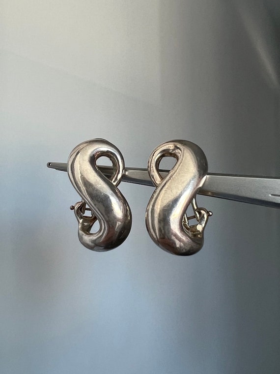 Tiffany and Co T&Co infinity earrings