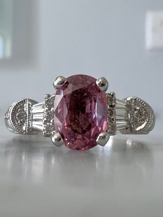 Vintage natural pink sapphire diamond 18k gold rin
