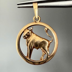 Vintage Taurus pendant 14k gold charm necklace pendant astrological horoscope sign