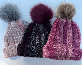 Gorro de crochet con pompón