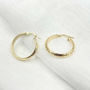 Hollow 14K Gold Diamond Cut Hoop Earrings, Ladies Gold Hoops, Diamond Cut Hoop Earrings, Ladies Gold Earrings. Best Price. GER171