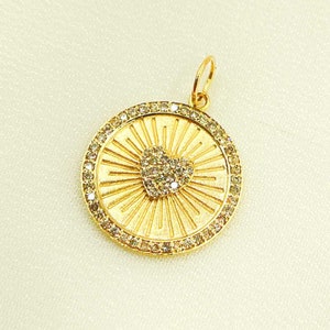 14K Solid Gold Diamond Charm with Heart in the Center, 14k Gold Pendants, Heart Pendant, Charm Medallion, Heart Charm. GDP239