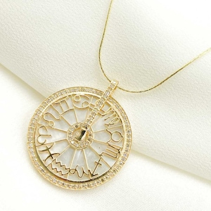 Mapa natal astrológico de ouro maciço 14K, pingente de diamante de ouro do zodíaco, símbolo astrológico de ouro 14k, joias do horóscopo do zodíaco. KG80