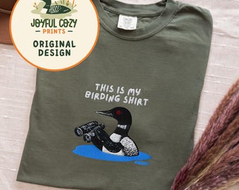 Sudadera con capucha bordada con binoculares para observación de aves, ideal como regalo para amantes de las aves.