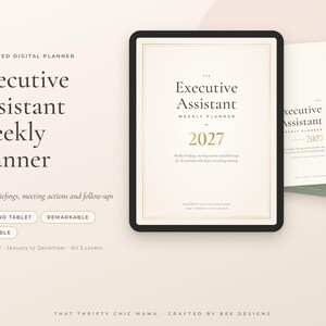 Peut inclure: Un agenda hebdomadaire numérique 2027 pour tablettes et impression, intitulé The Executive Assistant. L'interface affiche les briefings hebdomadaires, les actions de réunion et les suivis. Inclut trois couvertures crème et vert sauge.
