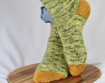 Easy Cuff Down Knit Sock Pattern | Simple Knit/Purl Texture Sock Knitting Pattern for Beginners | Hobbiton by Nurture Knitwear