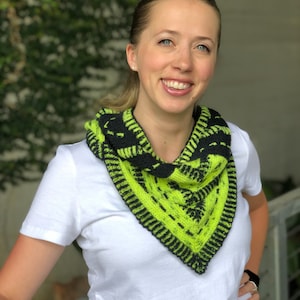Neon Road Cowl Pattern | PDF KNITTING PATTERN | Women's Knit Triangle Cowl | Brioche Knit Cowl | Fingering Weight Yarn | Instant Download