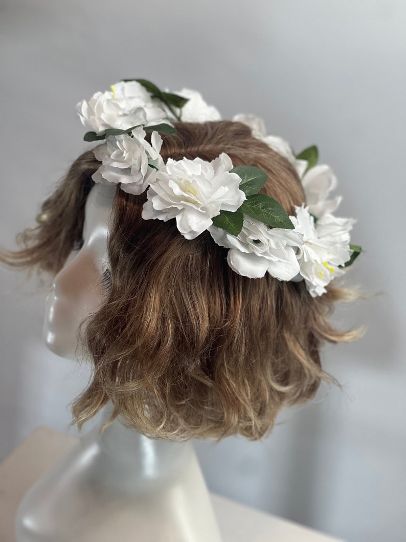 Belle couronne de fleurs blanches, coiffe florale, couronne de fleurs, couronne de mariée image 2