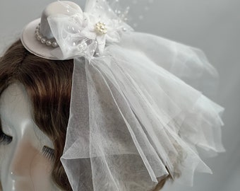 Chapeau de mariée blanc Style lolita chapeau bibi d'inspiration vintage chapeau de fête chapeau de fête chapeau d'église chapeau Derby du Kentucky chapeau de mariage fantaisie
