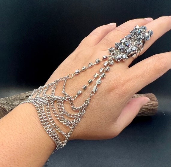 Chicque Boho Hand Chain Crystal Finger Ring Hand Bracelet Rhinestone  Wedding Hand Jewelry for Women and Girls (Gold)