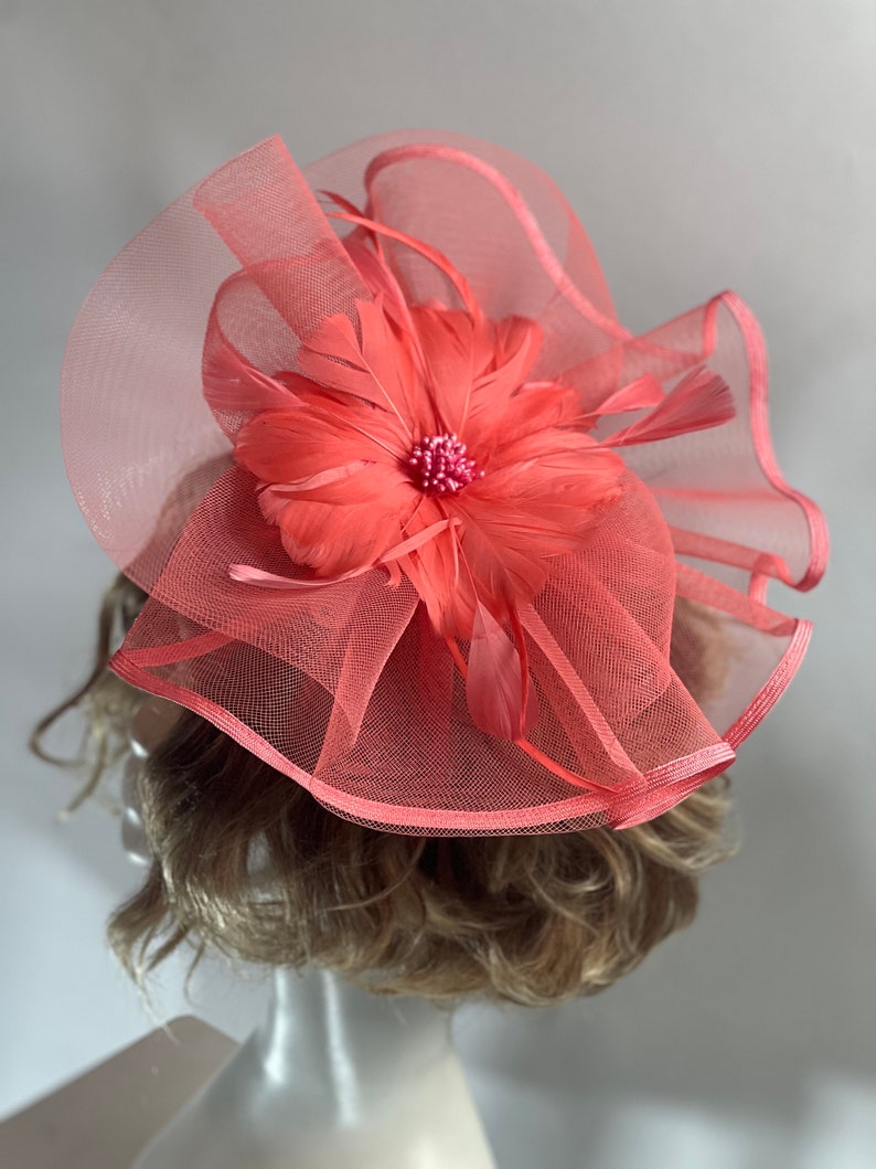 CORAL Fascinator Vintage inspirierter Fascinator Teehut Ausgefallener Partyhut Kirchenhut Kentucky Derby Hut Ausgefallener Hochzeitshut Prom Fascinator Bild 1