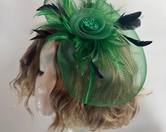 Grüner Fascinator Vintage inspirierter Fascinator Teehut Ausgefallener Partyhut Kirchenhut Kentucky Derby Hut Ausgefallener Hochzeitshut Prom Fascinator