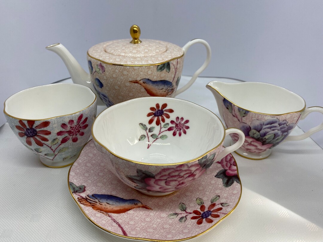 Wedgwood Harlequin Butterfly Bloom - Porta Uova E Zuccheriera In Ceramica Fine Con Dettagli In Oro, Collezione Esclusiva - 2