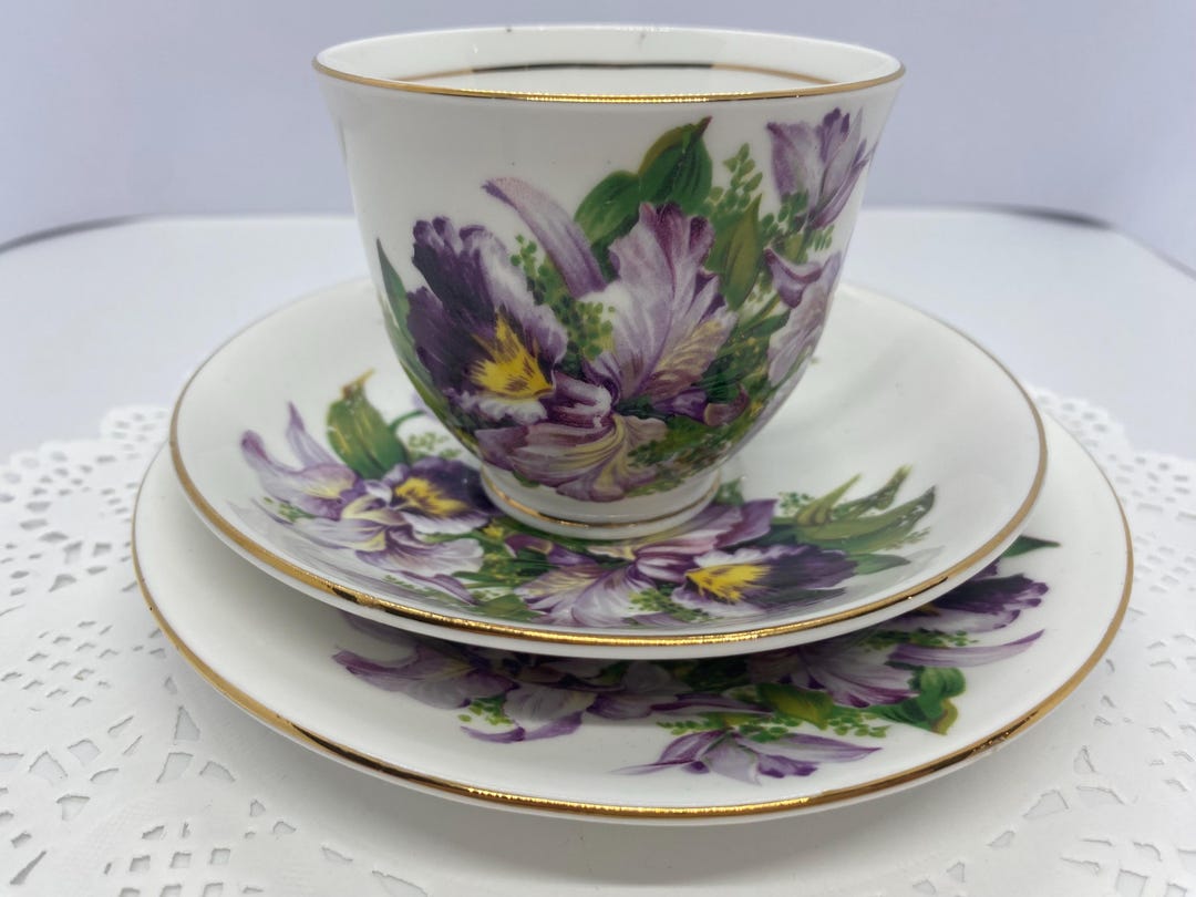 工芸品 ENGLISH FINE BONE CHINA Salisbury Orchid English Bone China Teacup, Saucer and Plate Trio