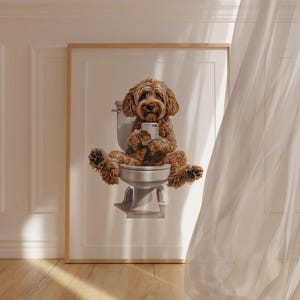 Cockapoo Geschenke - Auf dem Loo Lustiger Hund Art Print - Cockapoo Badezimmer Dekor - Hundeliebhaber Geschenk - Cockapoo Poster - Lustige Haustier Wand Kunst Bild 2