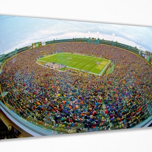 Green Bay Packers Lambeau Field Wall Art Decor Canvas Wall Art Wall Decor Room Decor, Home Decor, Movie Poster for Gift READY TO HANG