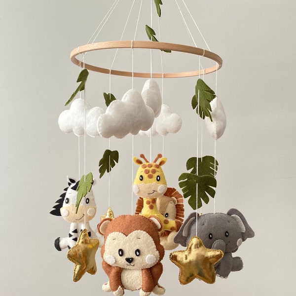 Safari Baby mobile Giraffe Lion nursery mobile Safari hanging crib mobile Monstera greenery Jungle animals mobile