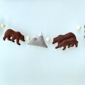 Woodland Felt garland,Bear Garland,Felt garland, woodland nursery decor, felt animals