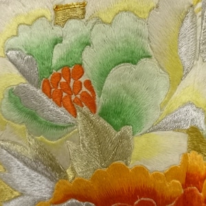 Antique Japanese furisode kimono silk kanagoma golden wire embroidery flowers
