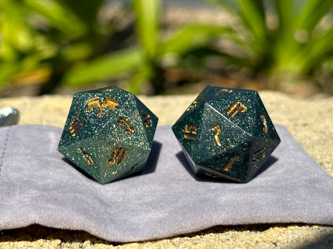 Emerald in My Pocket Advantage Set 2 2 D20s Dungeons Etsy