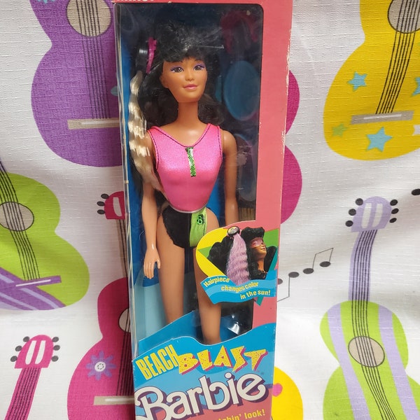 MATTEL - 3237 - BARBIE - Sun Magic (beach Blast) - Europe