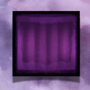 以下が含まれることがあります： 黒い正方形の枠で囲まれた紫色の水彩の背景。枠の中には、縦縞の紫色の水彩模様がある。