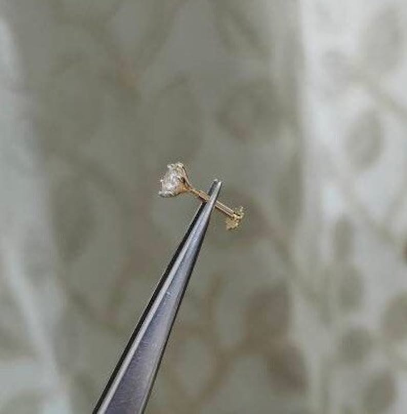 Solitaire diamant nässtift, Öronpiercing diamant helix labret tragus gängad flatback 16G bild 7