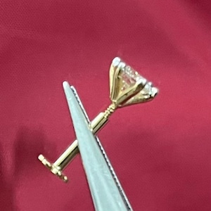 Solitaire diamant nässtift, Öronpiercing diamant helix labret tragus gängad flatback 16G bild 1