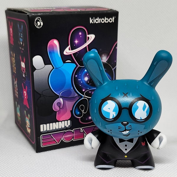 Kronk "Starry Eyed Shy Blue Wolf" - (Phase 1)" Kidrobot Evolved 2013 Series Dunny Art Toy Collectible