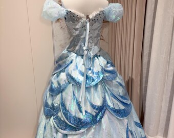 glinda blue dress costume Did I become popular? Recreating Glindas blue dress from Wicked #wicked #glinda #sewingaddict #costumeideas #diyfashion