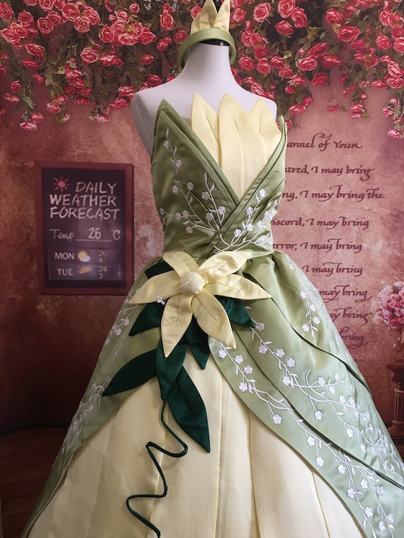 刺繍ティアナドレス プリンセスと魔法のキス コスプレ衣装 - Etsy 日本