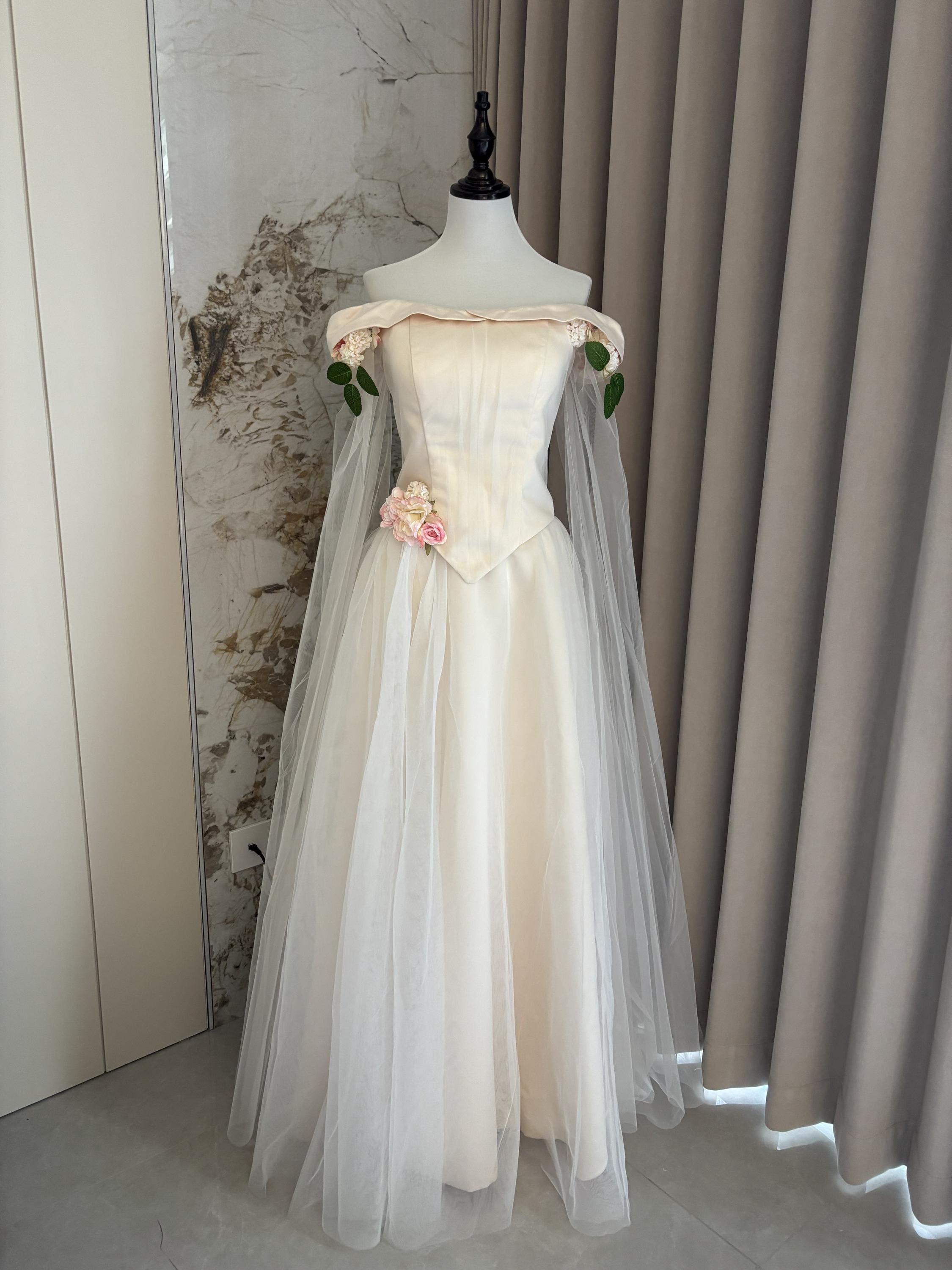 open lace back dress Romantic Fairy Tulle 3D Floral Colorful Wedding Dress