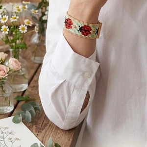 Patrón de telar de cuentas de mariquita, mapa de pulsera Miyuki Delica en PDF, diseño de abalorios de naturaleza primaveral, diagrama de abalorios, descarga instantánea, FancyBeadPattern