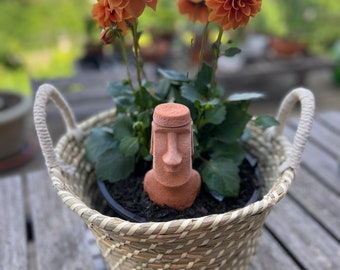 Oyas to be planted in terracotta in the form of Moai statues - Olla