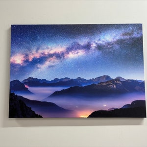 Lienzo de niebla, arte de lienzo de galaxia, arte de lienzo de la Vía Láctea, lienzo de paisaje, lienzo de arte de cielo estrellado, cartel de la naturaleza, decoración de la pared de la montaña,