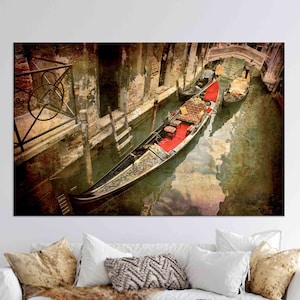 Venice Gondola, Gondola View 3D Canvas, Custom Canvas, Canvas Home Decor, Italy Canvas Gift, Oversized Wall Art, Italy View Poster,